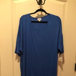 LuLaRoe Tops - LuLa Roe 3xL Irma LuLaRoe Tops - LuLa Roe 3xL Irma